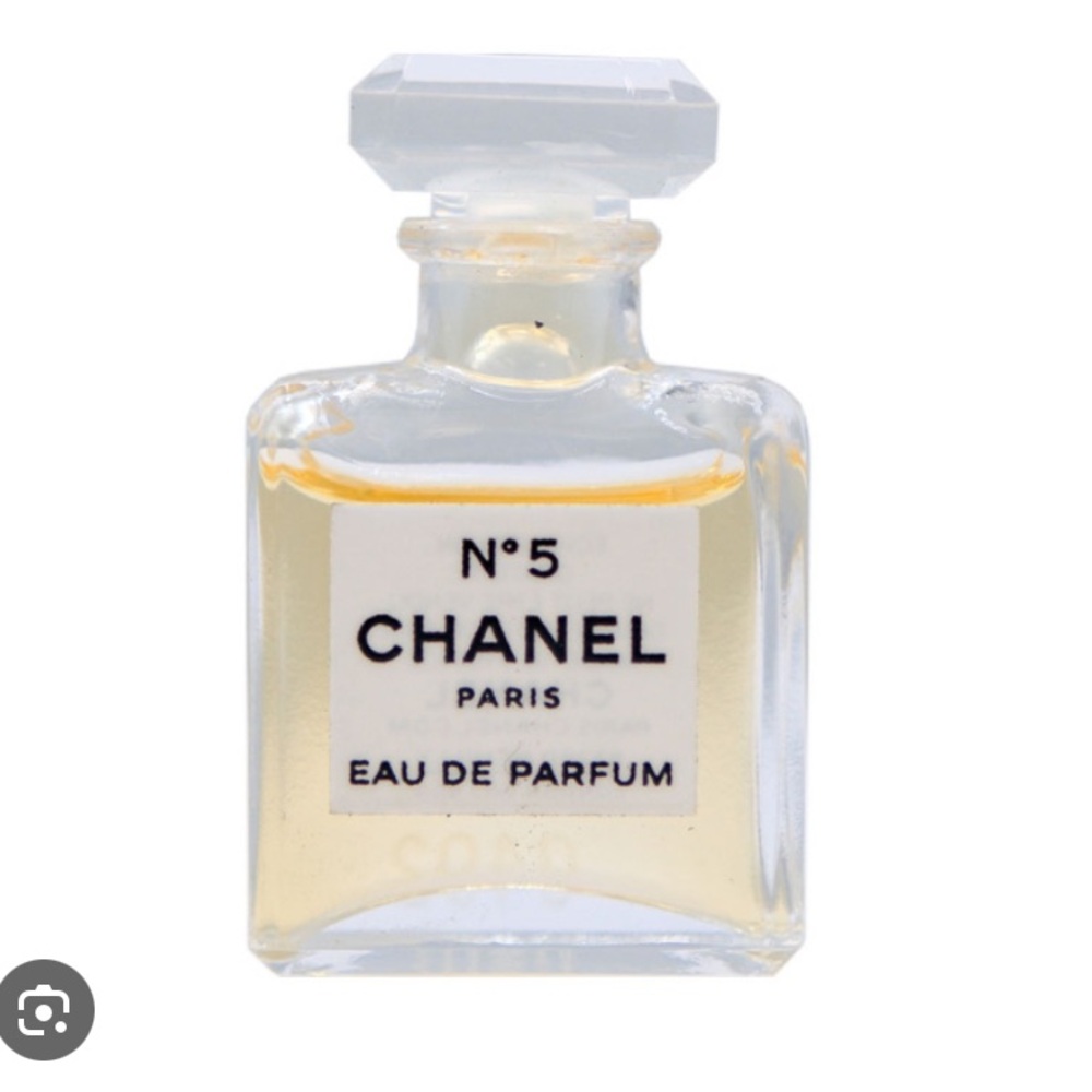Chanel minis and ribbons